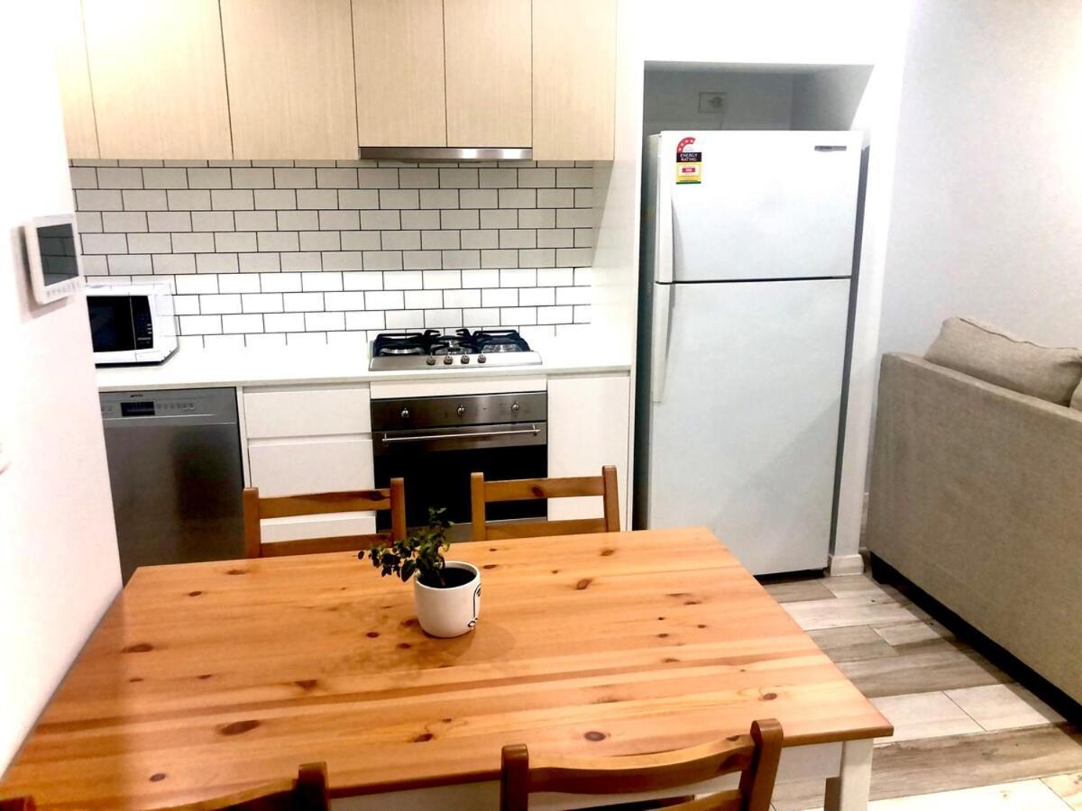 Apartment One Bedroom Oasis In Strathfield *