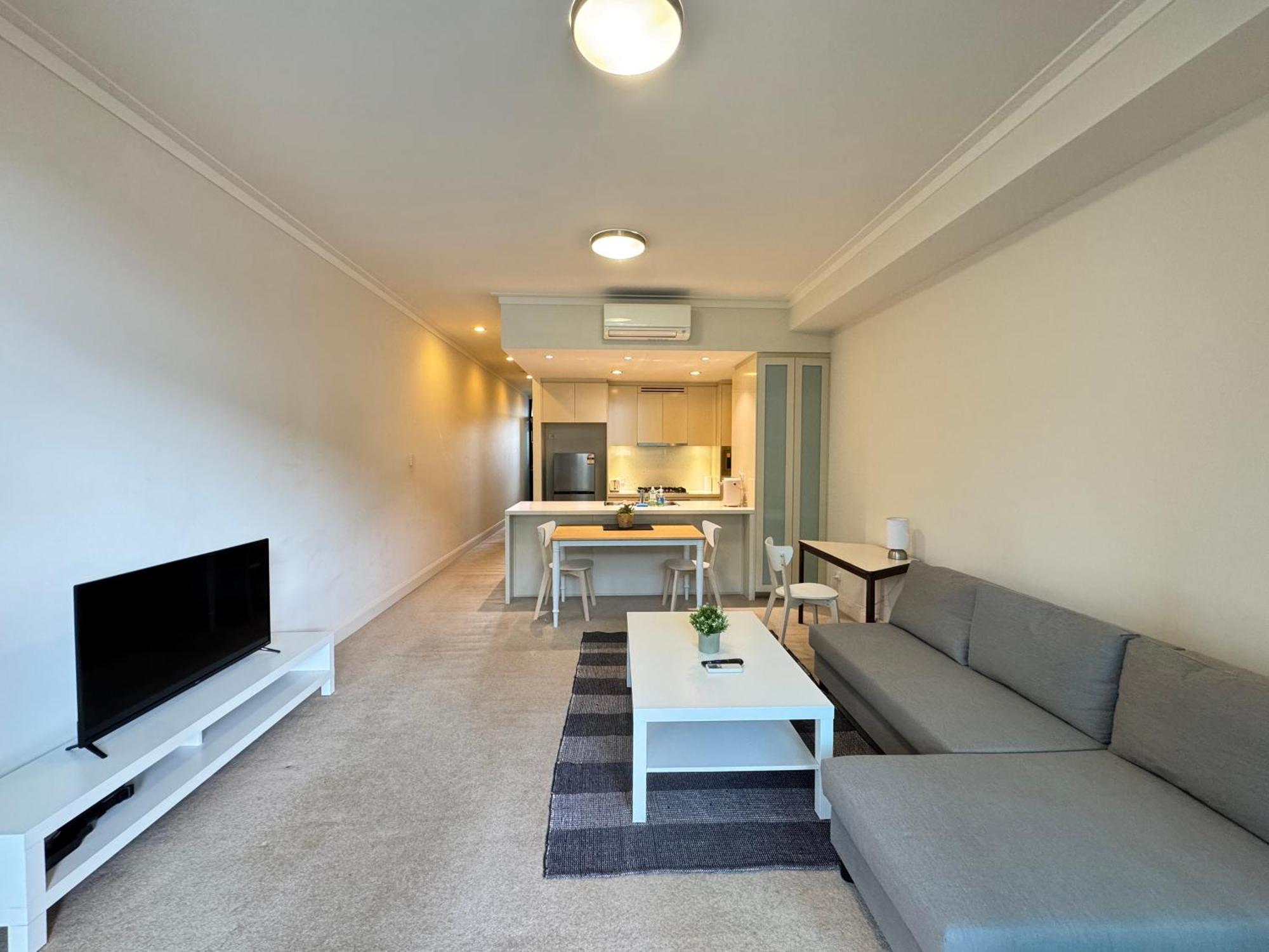 Cozy Stylish In Rhodes * Sydney
