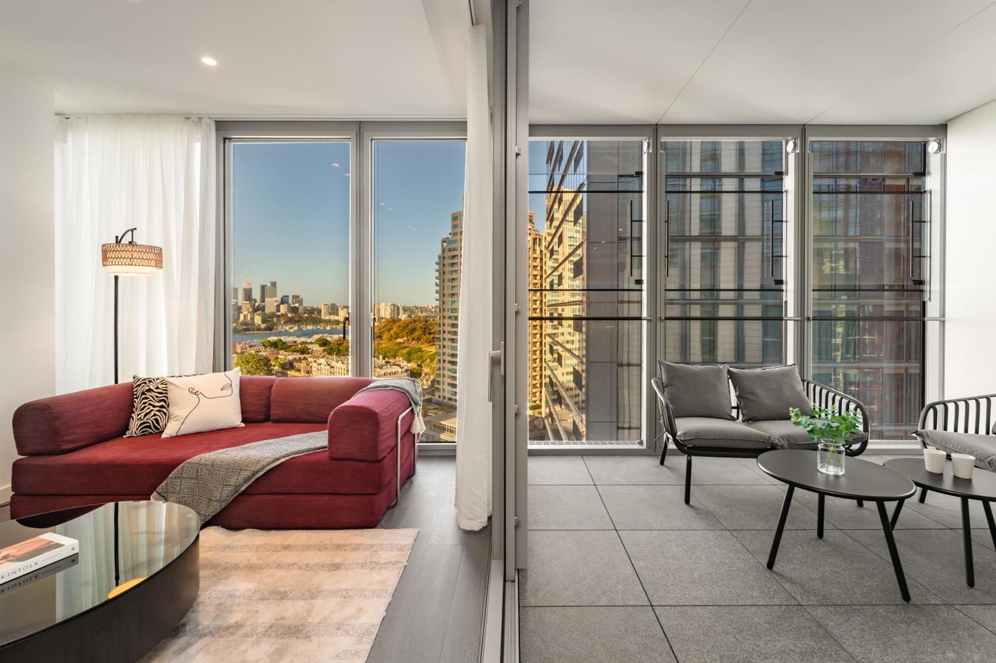 Cbd Modern With Pool Gym 10ppl Apartment