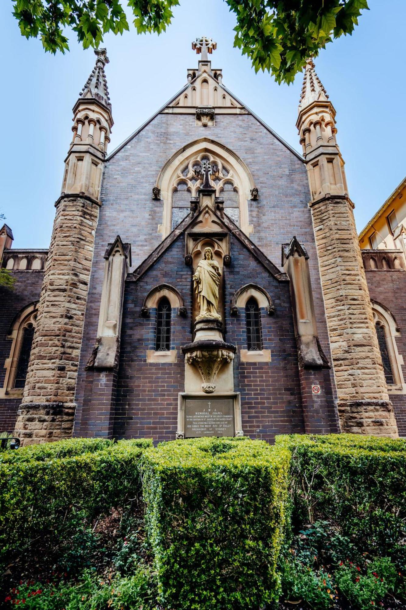 Mary Mackillop Place 3*