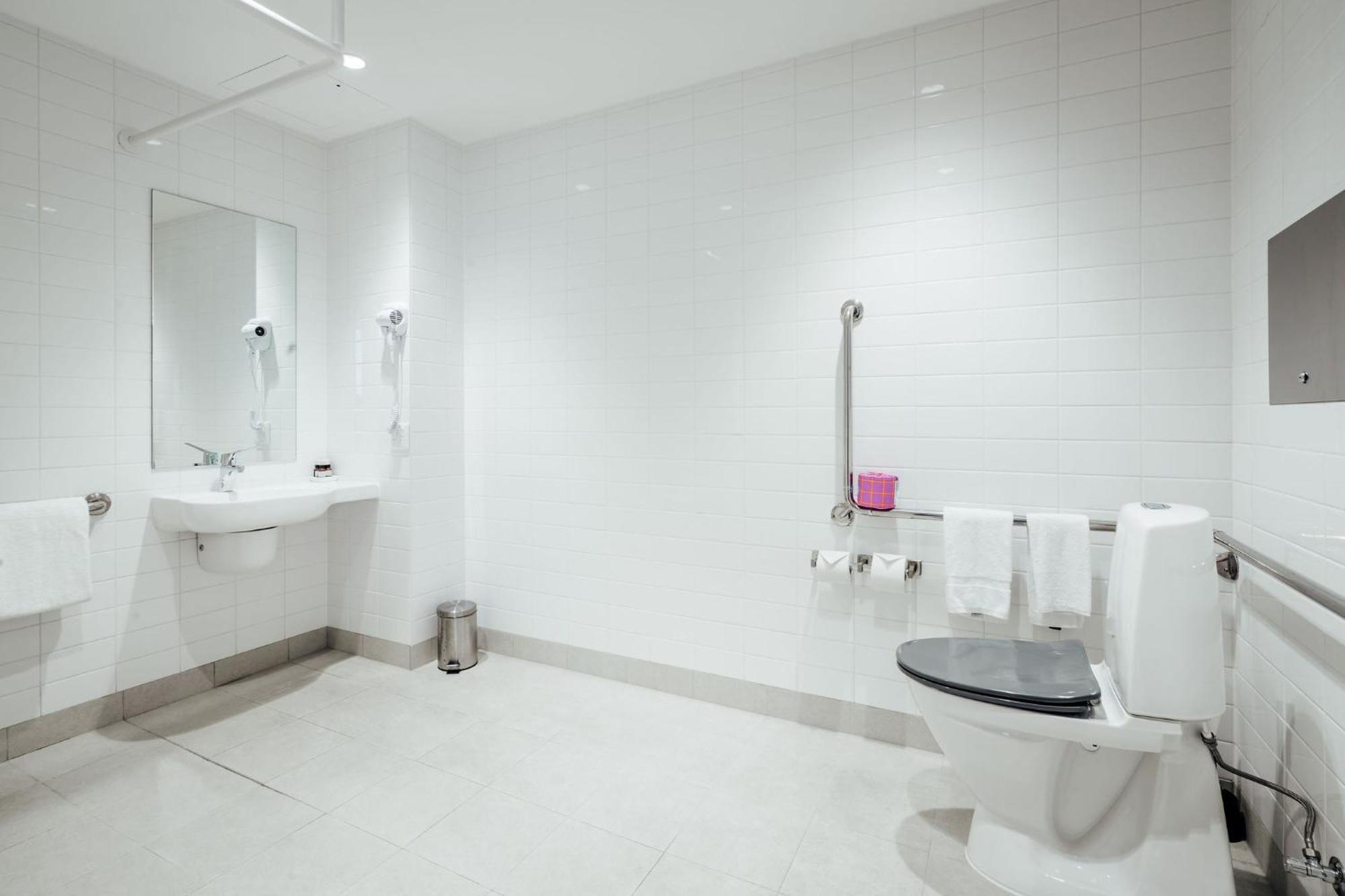 Hotel Mary Mackillop Place 3*