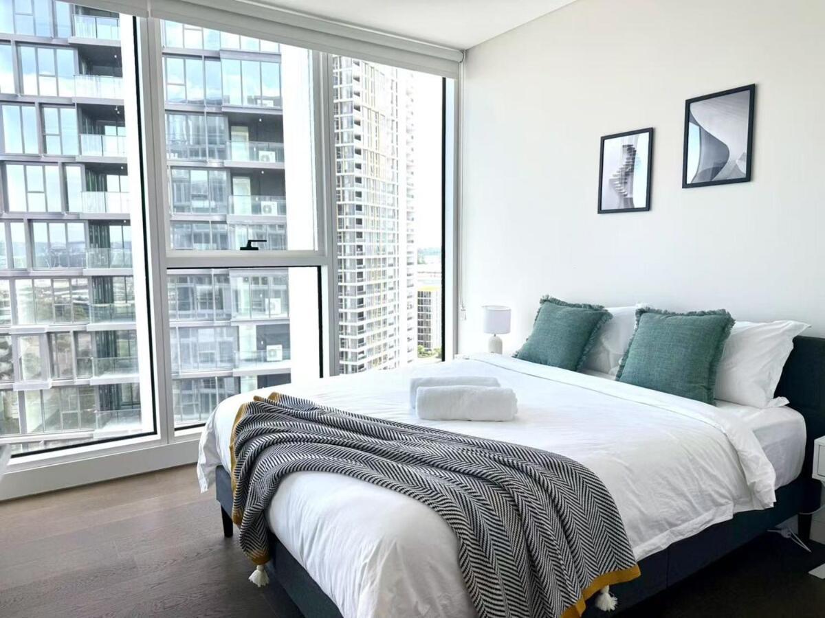 Olympic Park Gem 2 Bedroom -pool Gym Parking *