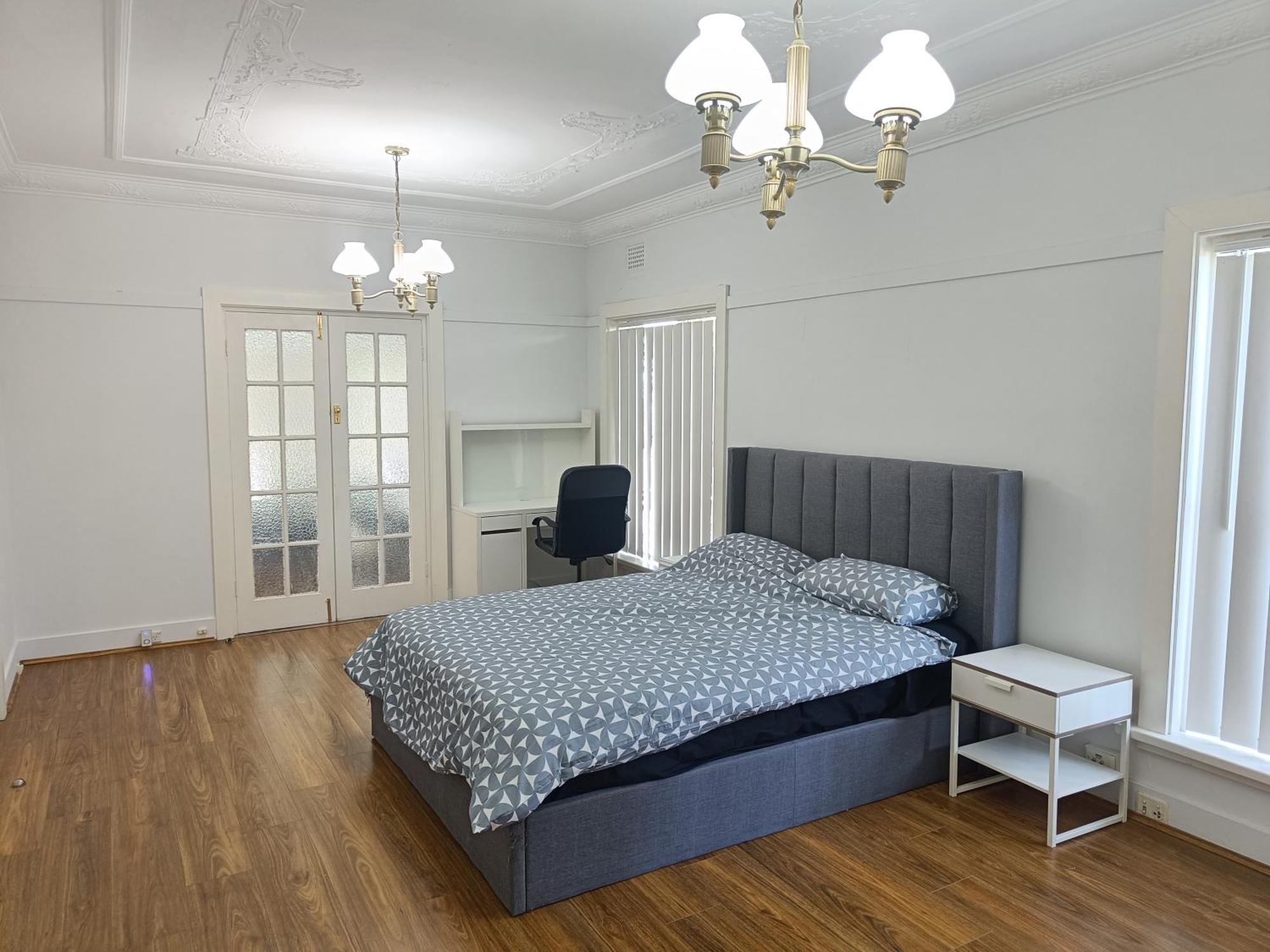 Homestay Spacious Queen In Carlingford With Pool - C2 Sydney