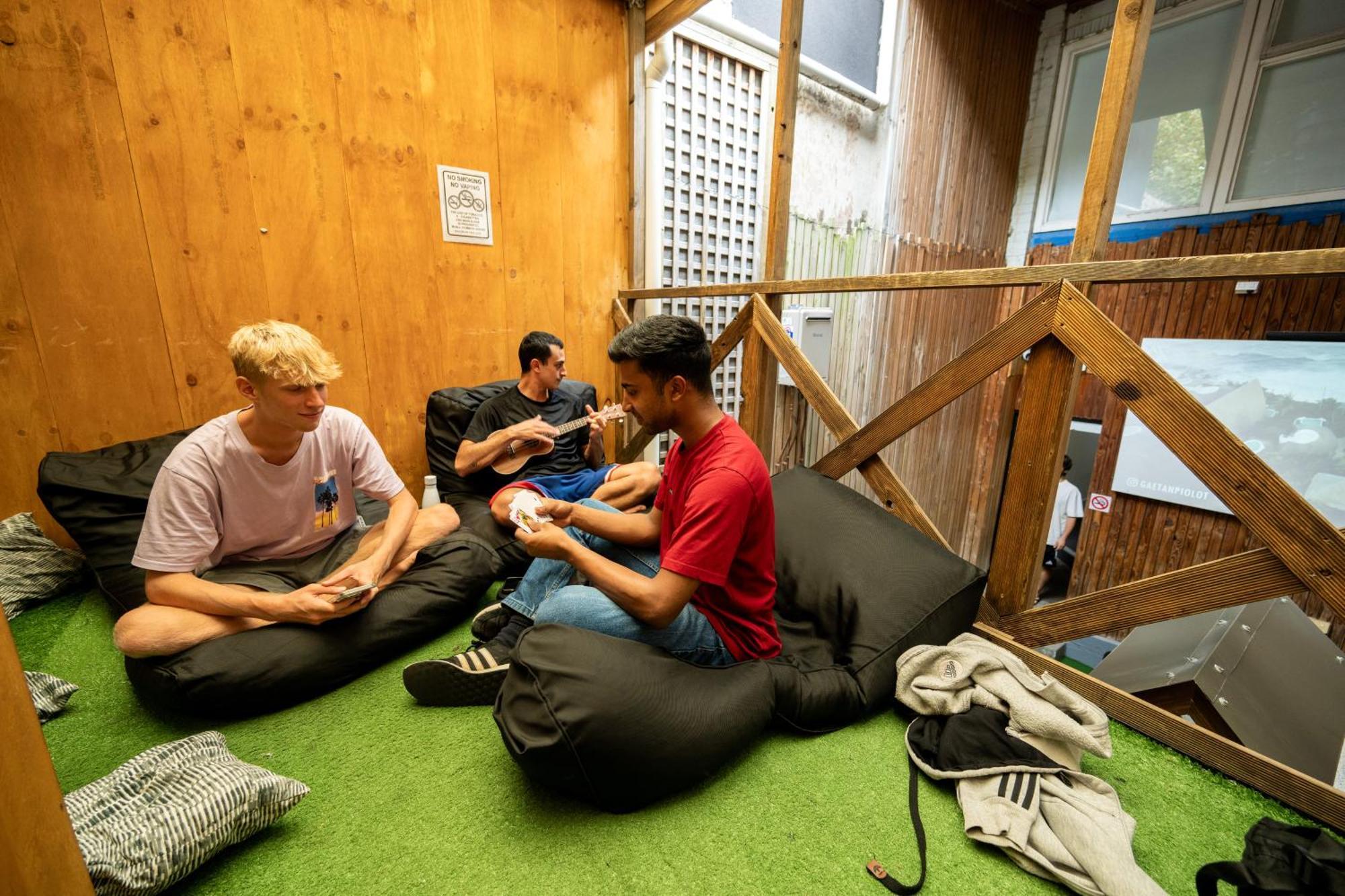 Hostel Urban Nomad Potts Point - 18 To 39 Only Sydney