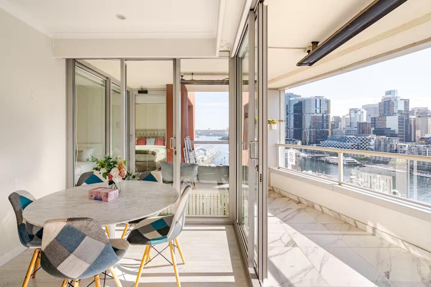 Apartment Stunning Darling Harbour View & Parking Sydney