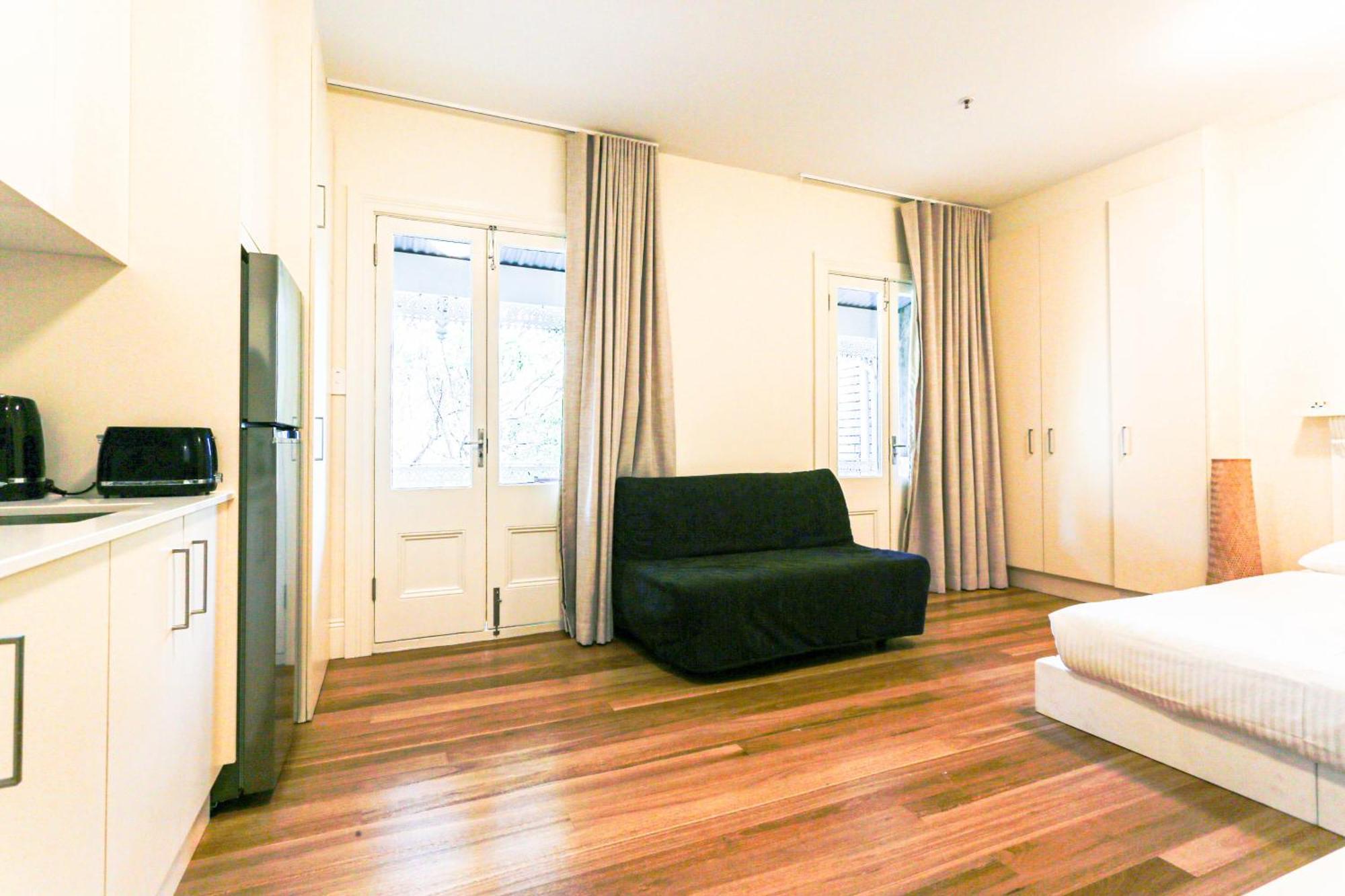 Elegant With Balcony Surry Hills 3 Sydney