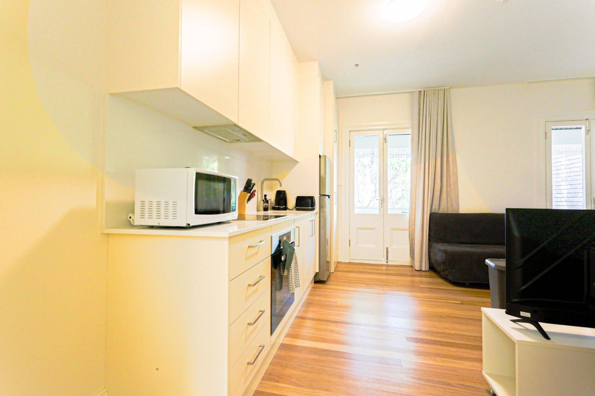 Elegant With Balcony Surry Hills 3 *