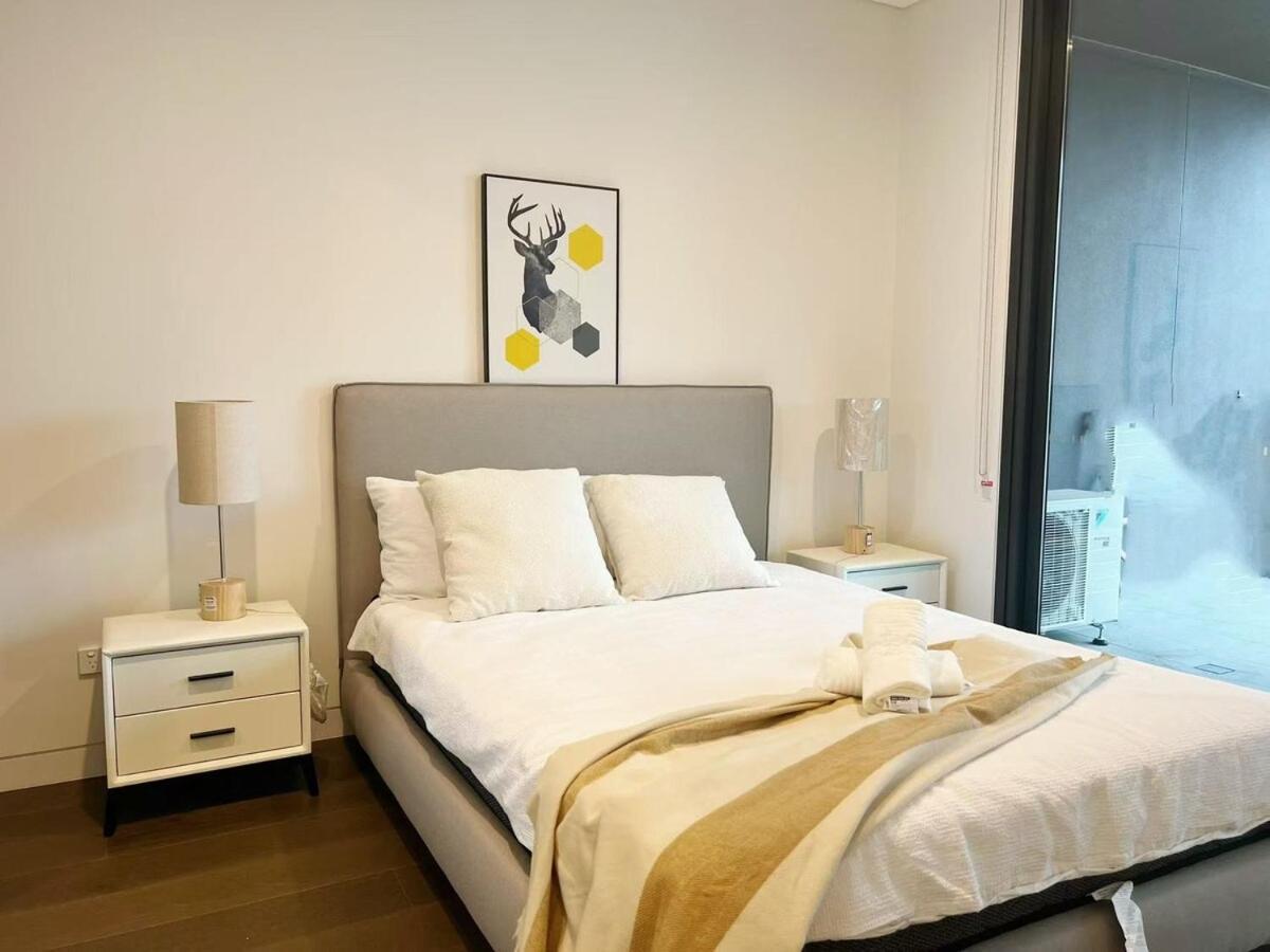 Apartment Modern Apartment With Pool View Sydney
