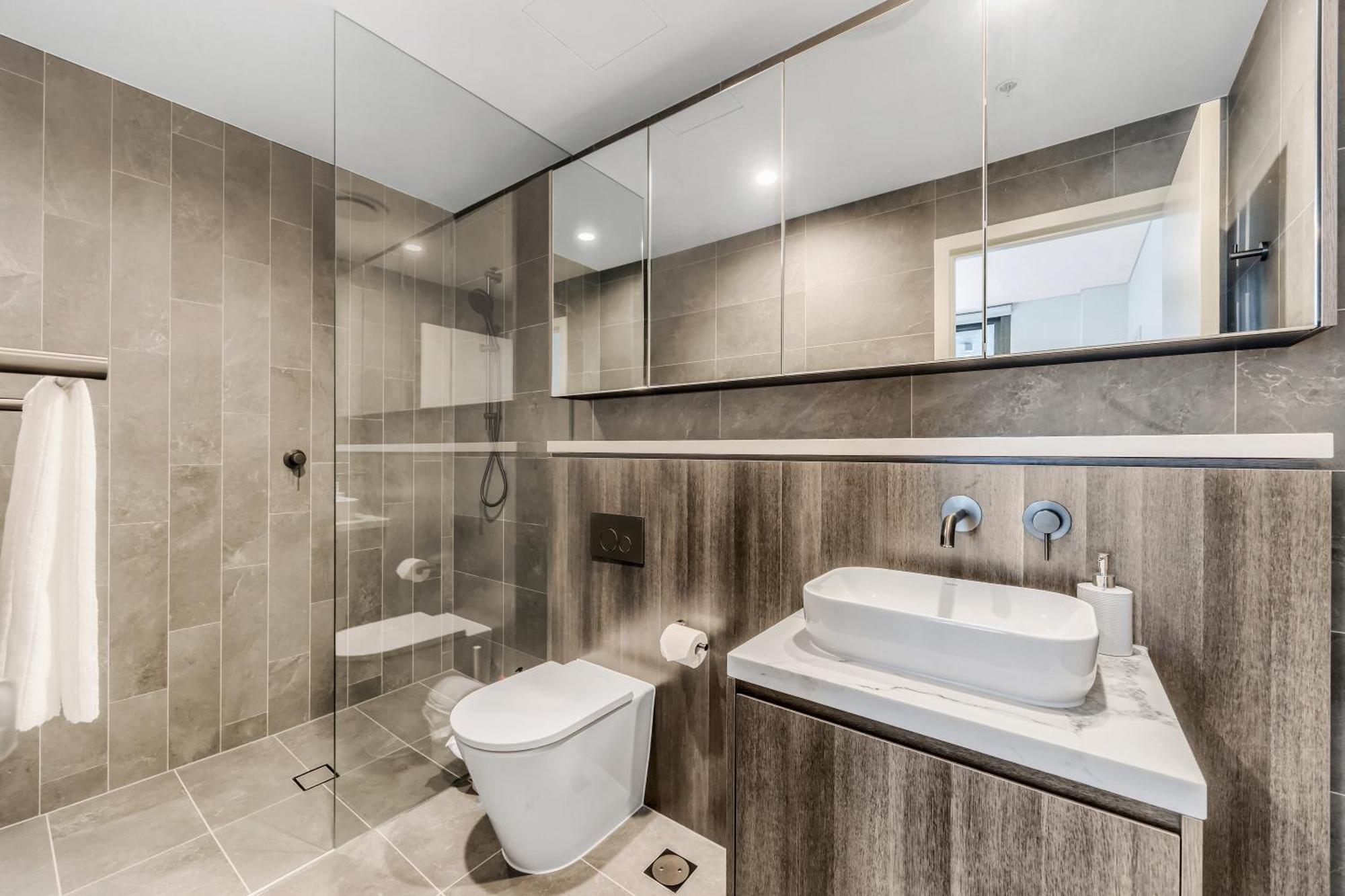 Apartment Brand New In Olympic Park Near Stadium *