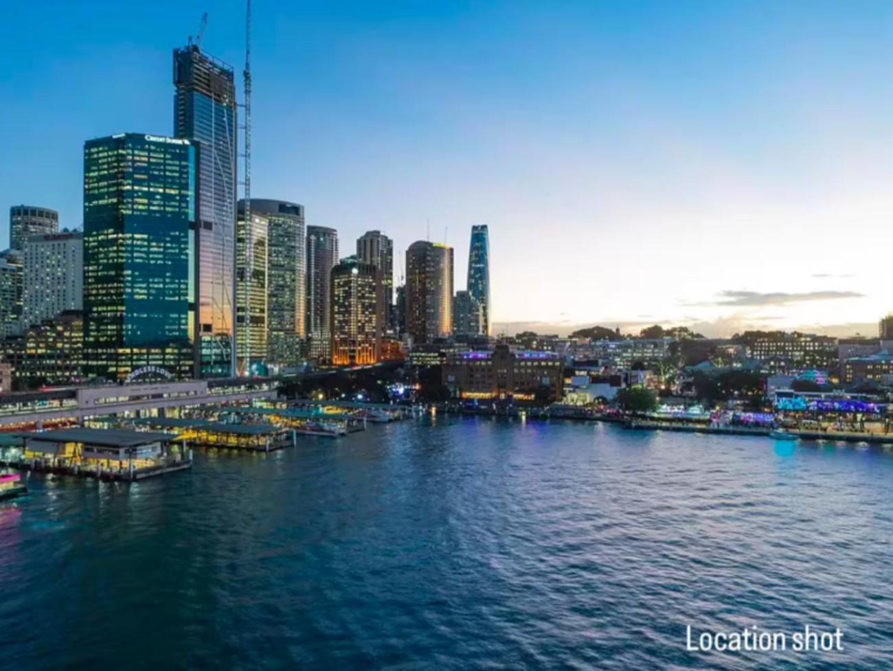 Luxurious Only 250m Walk To Opera House Sydney