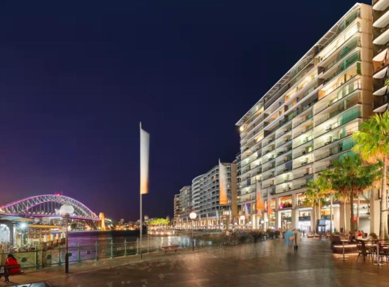 Luxurious Only 250m Walk To Opera House Sydney