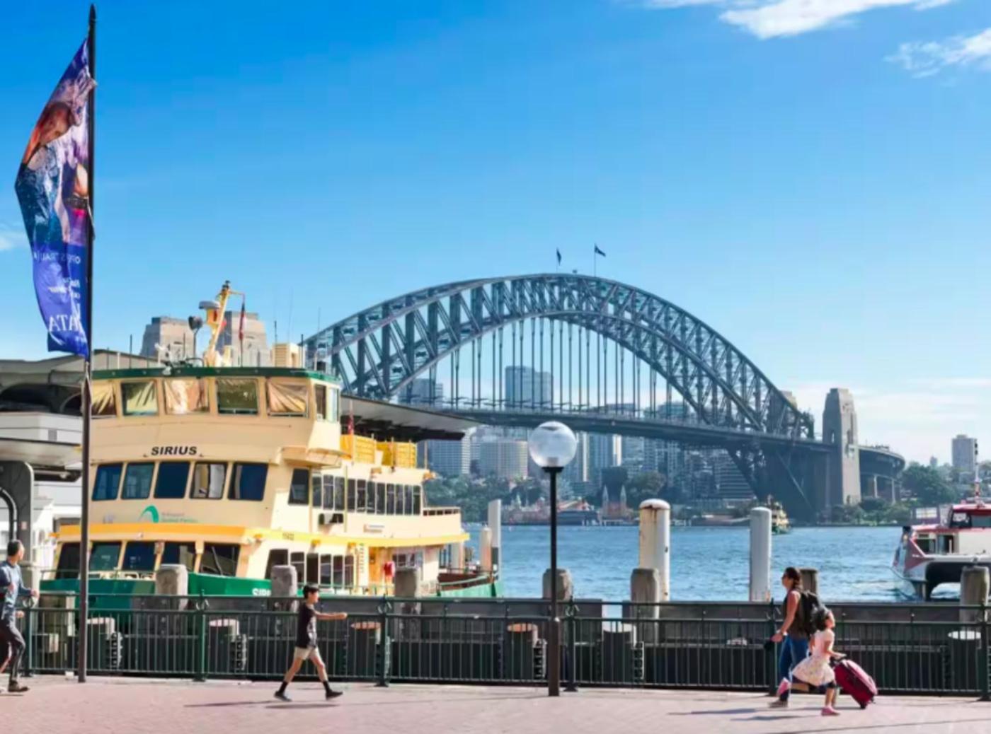 Apartment Luxurious Only 250m Walk To Opera House Sydney