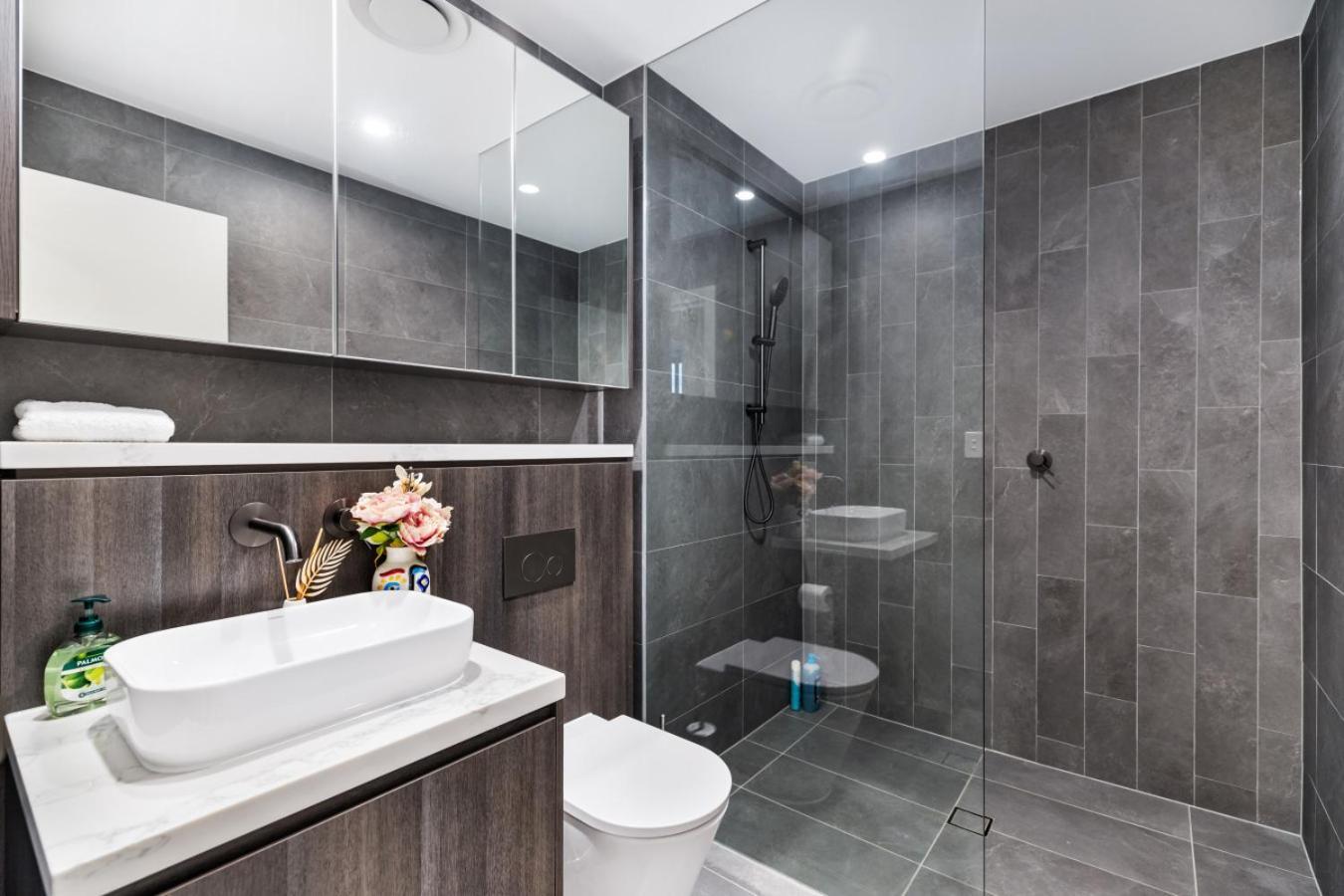 Apartment 3br Close To Accor Stadium *