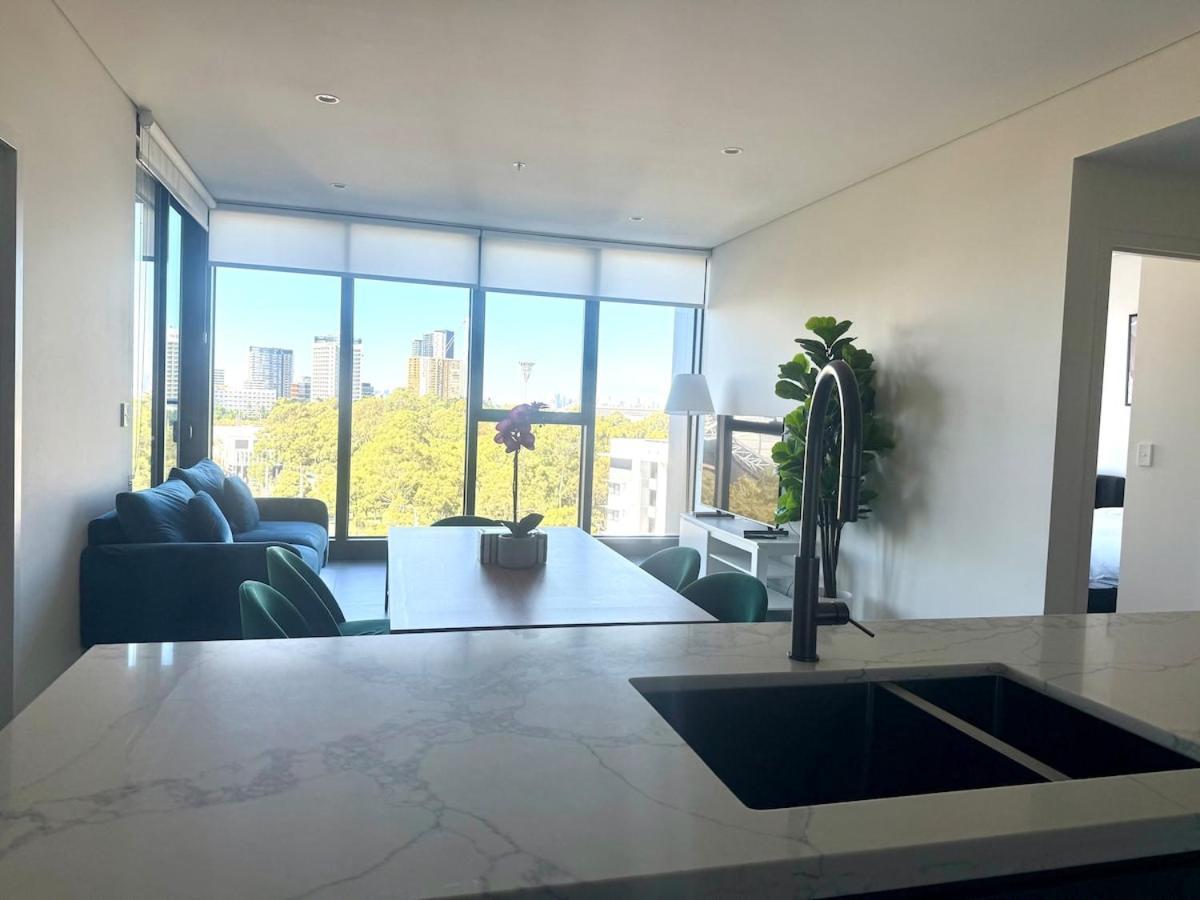 Apartment New Olympic Park 2 Bedroom -pool Gym Parking 9 Sydney