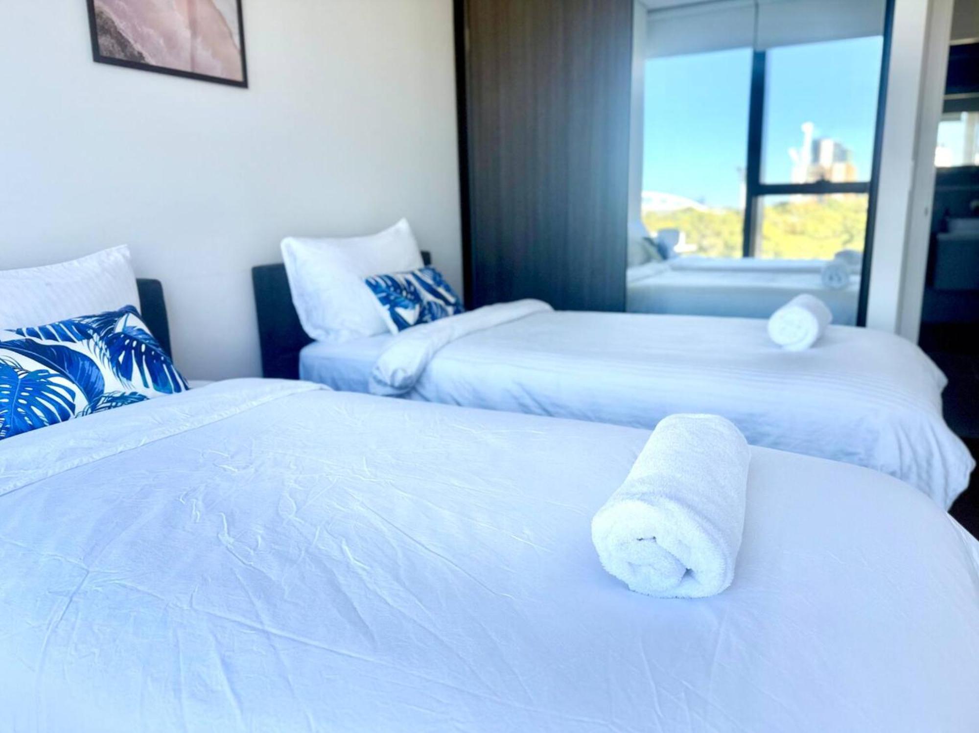 New Olympic Park 2 Bedroom -pool Gym Parking 9 * Sydney