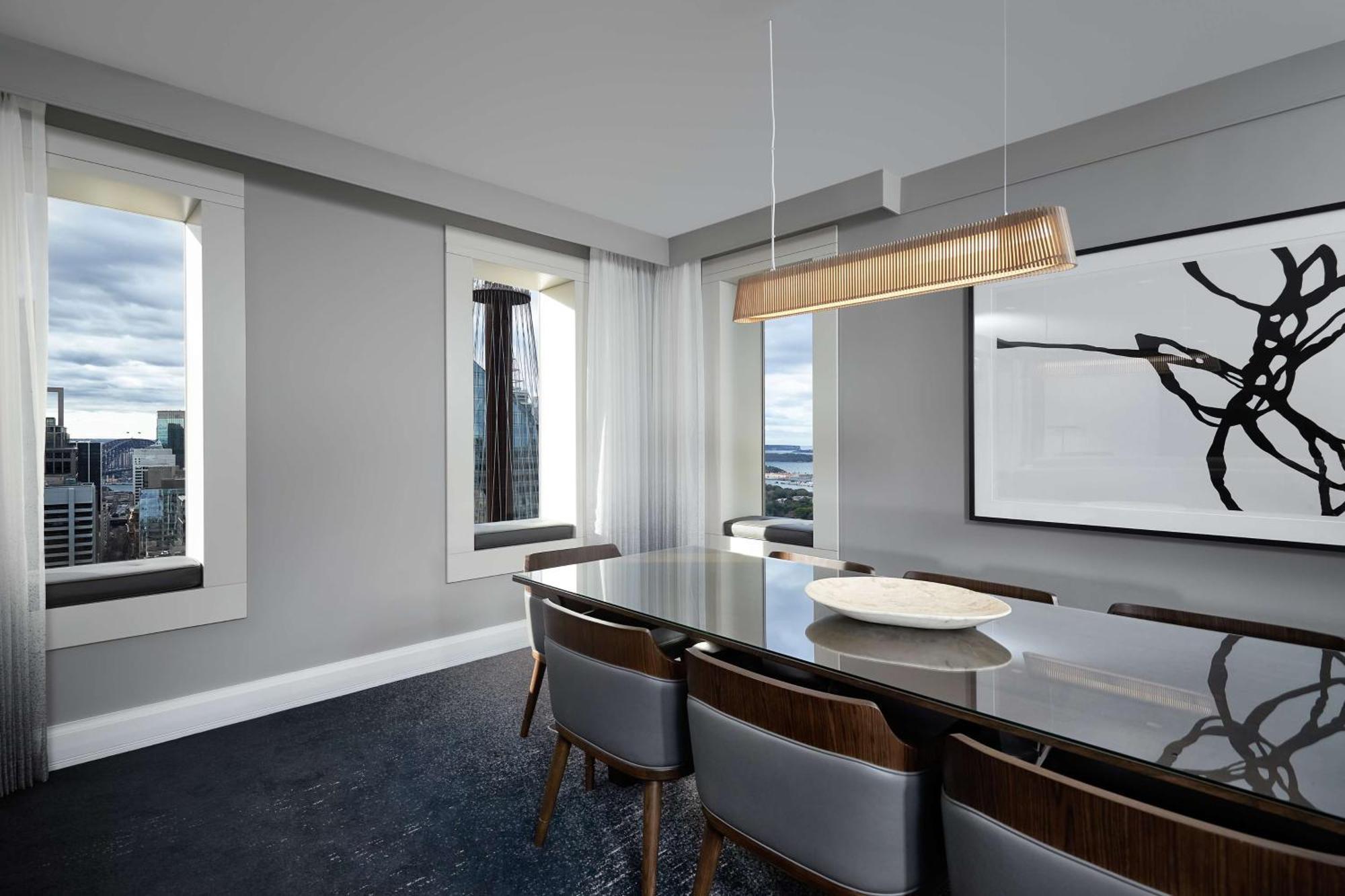 Hilton 5* Sydney