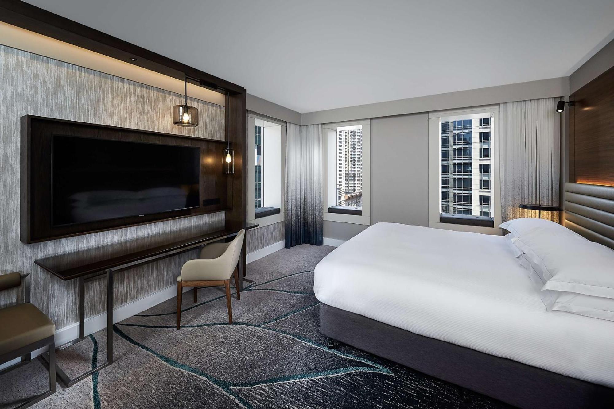 Hilton Hotel 5*
