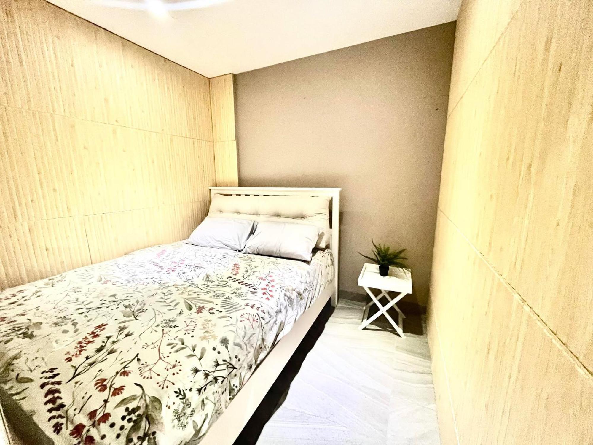 Next To A Scenic And Lively Homestay Sydney