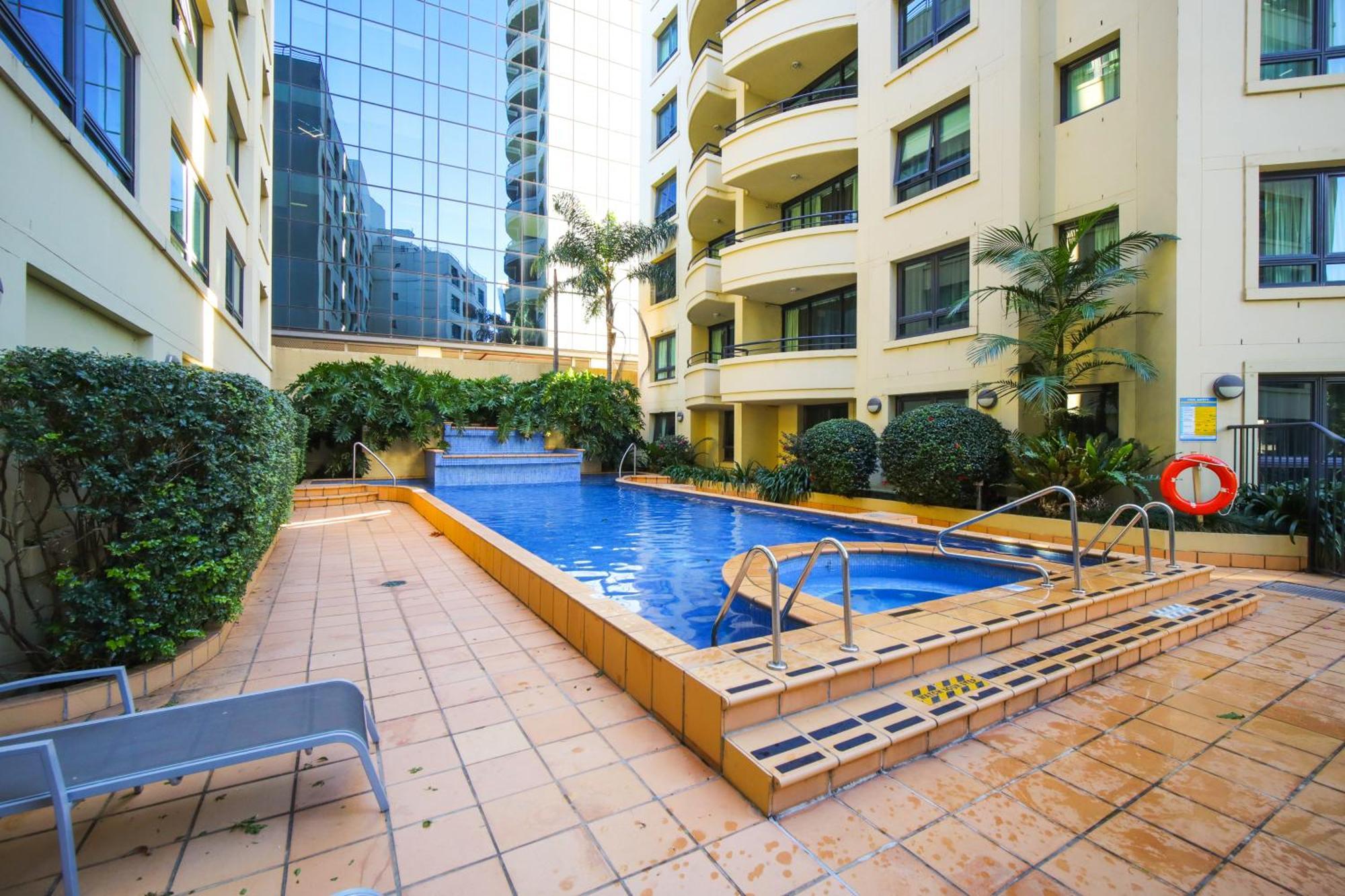 Fiori Aparthotel 3*