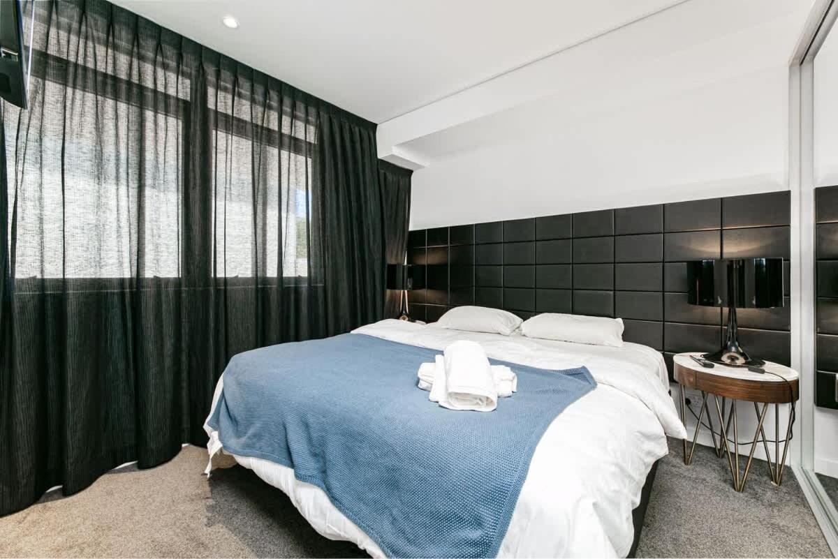 2 Bds Lovly In Heart Chatswood102 Sydney