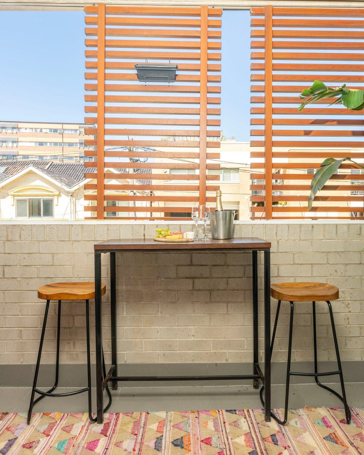 Elegant Apartment, Heart Of Newtown With Secure Parking * Sydney
