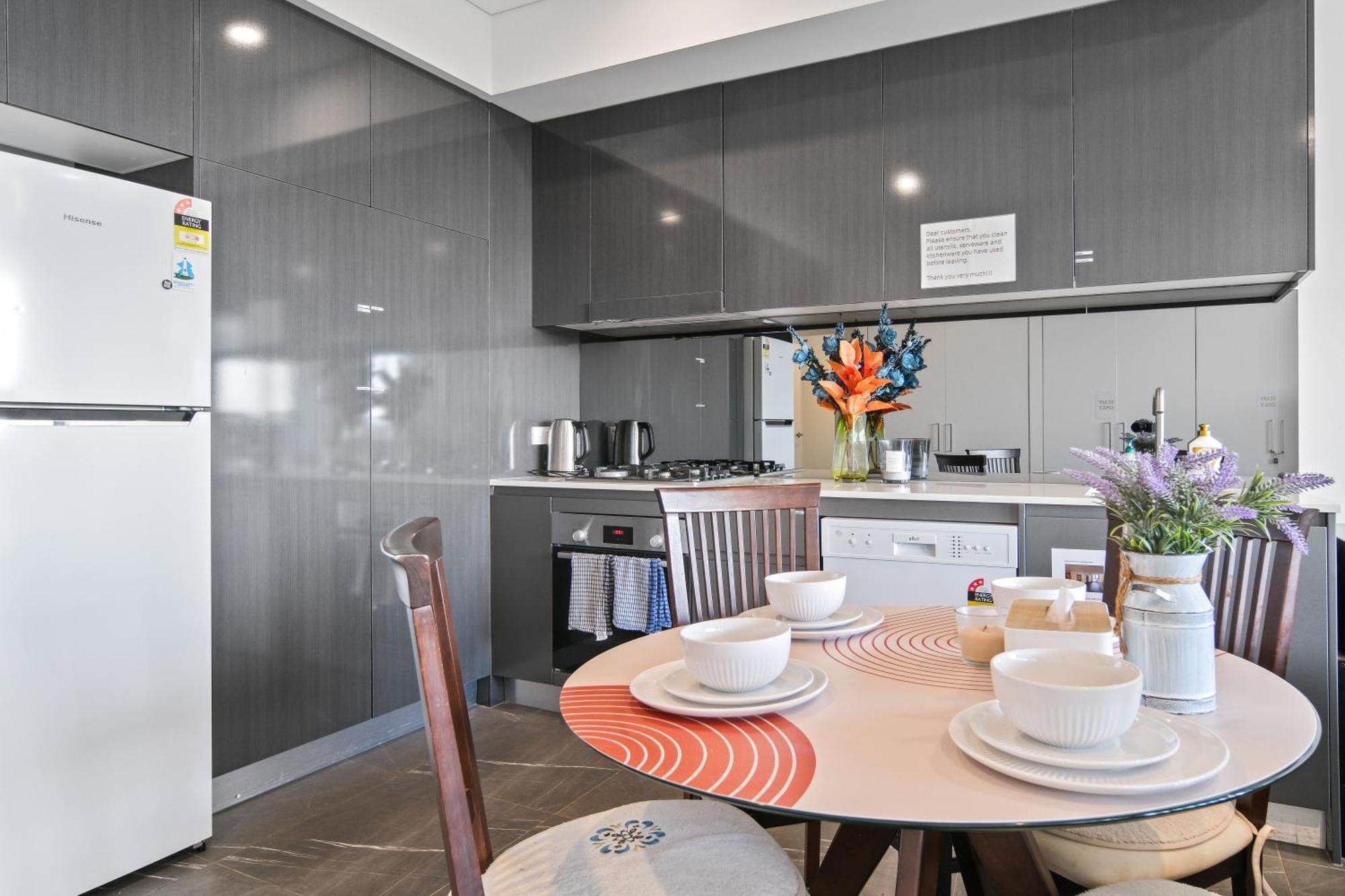 Apartment Skyline View2br Close To Easter Show