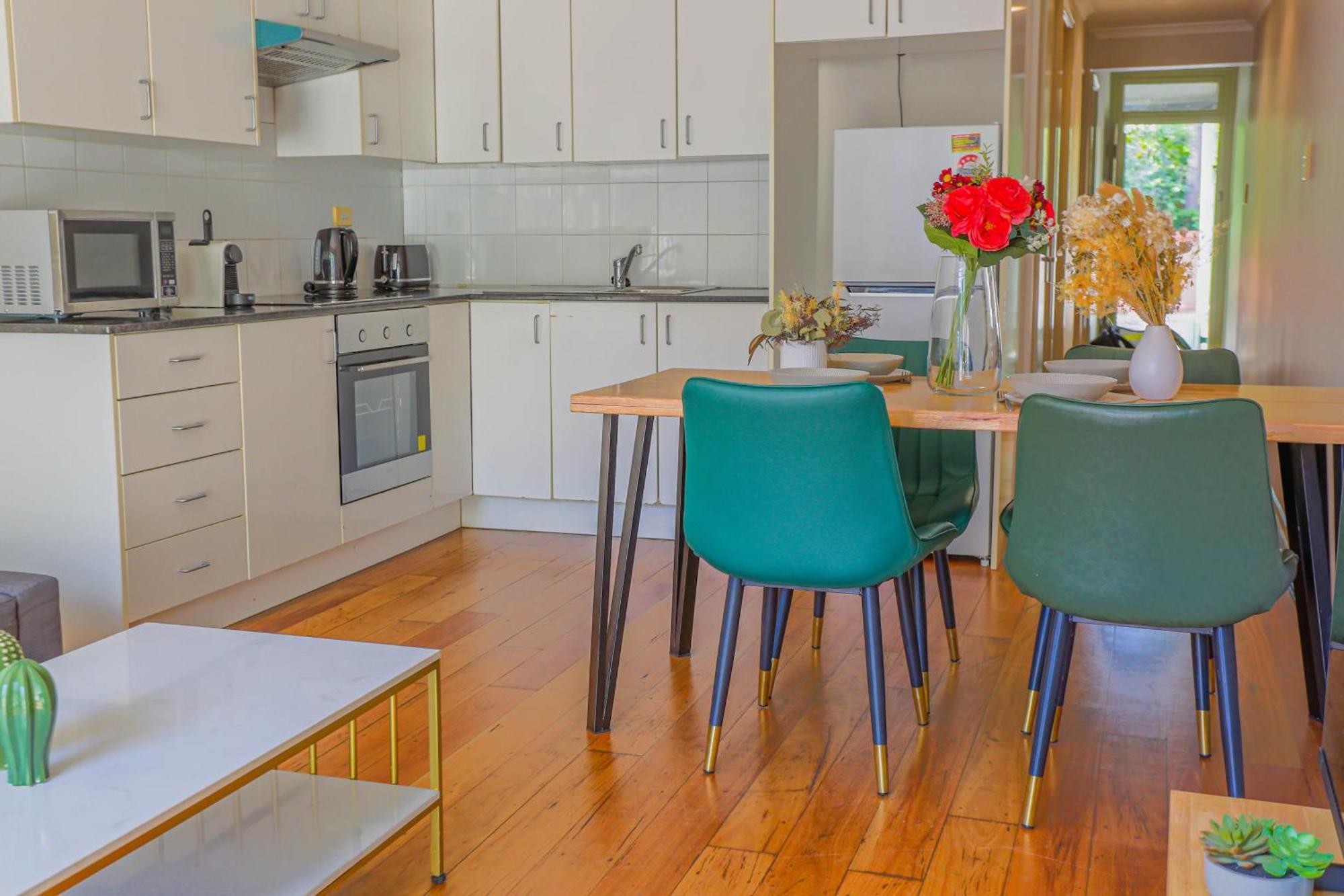 Elegant 2 Bedroom Close To Buz Bridge Rd 2 E-bikes Included Holiday home *