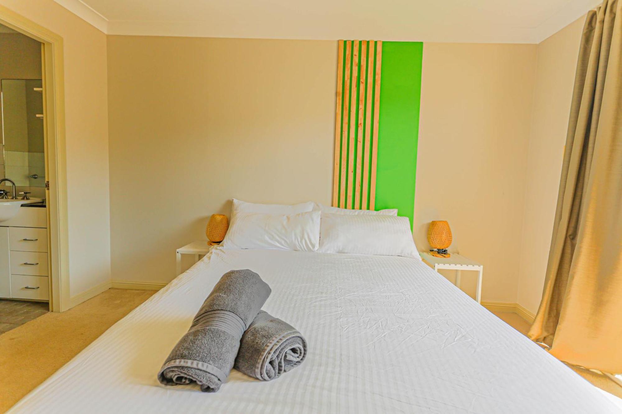 Elegant 2 Bedroom Close To Buz Bridge Rd 2 E-bikes Included Holiday home *