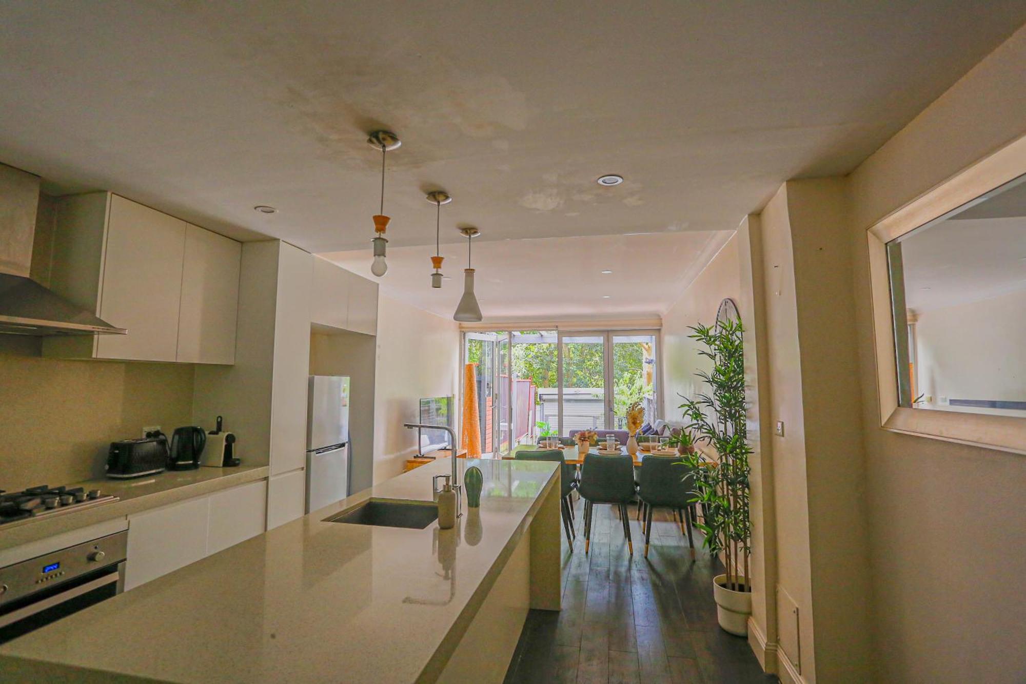 Ideal 3 Bedroom House Centre Glebe 2 E-bikes Included Sydney