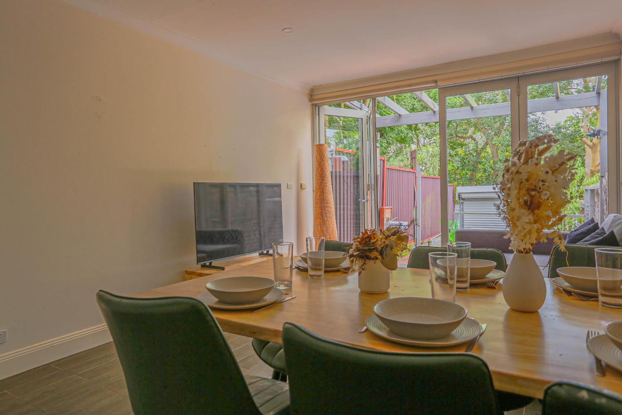Ideal 3 Bedroom House Centre Glebe 2 E-bikes Included Holiday home