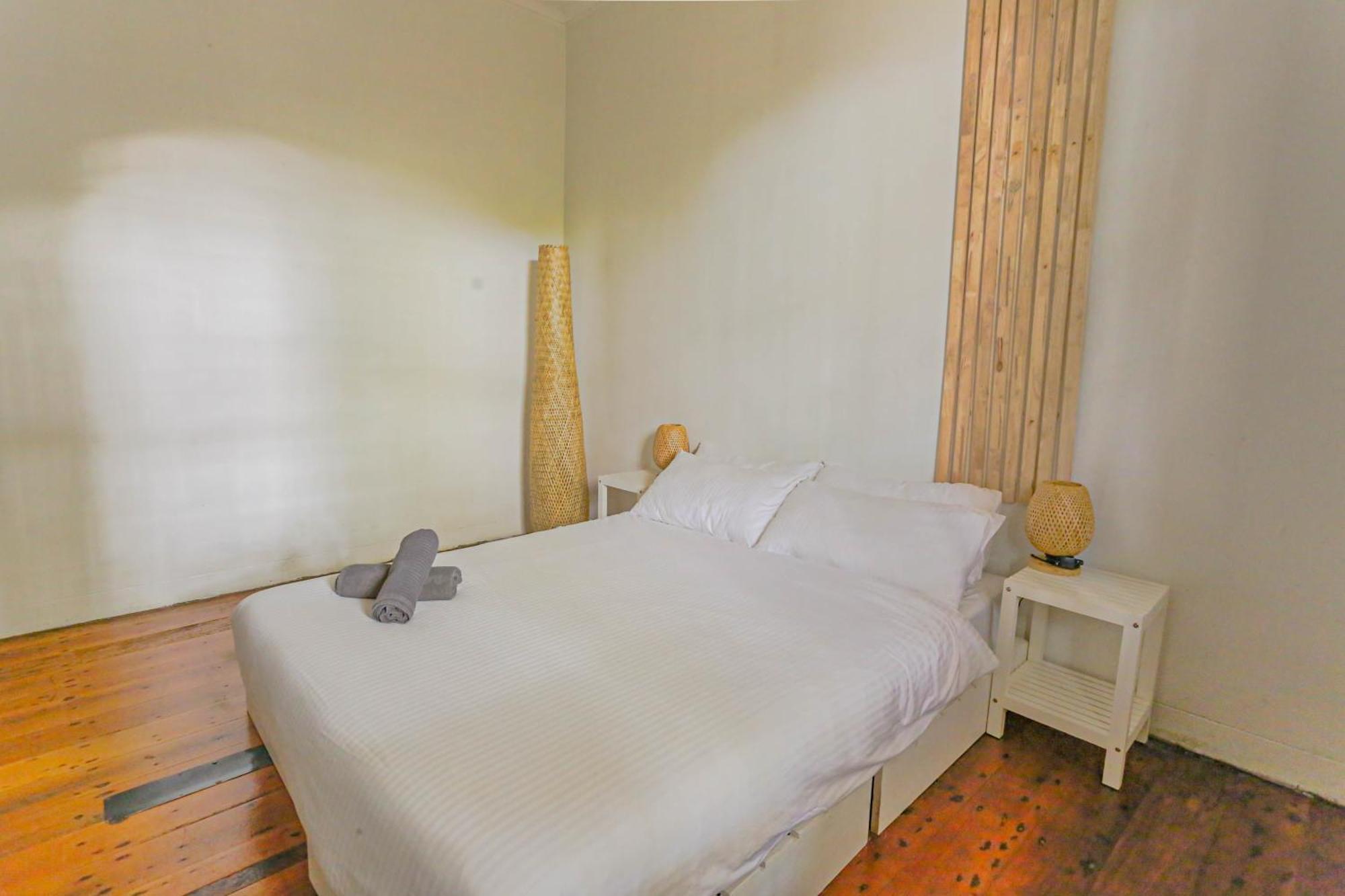 Affordable 2 Bedroom House Surry Hills 2 E-bikes Included Holiday home *