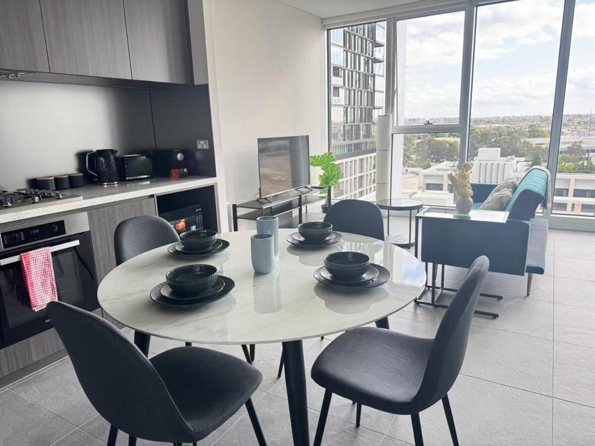 New In Olympic Park With Pool And Gym Sydney