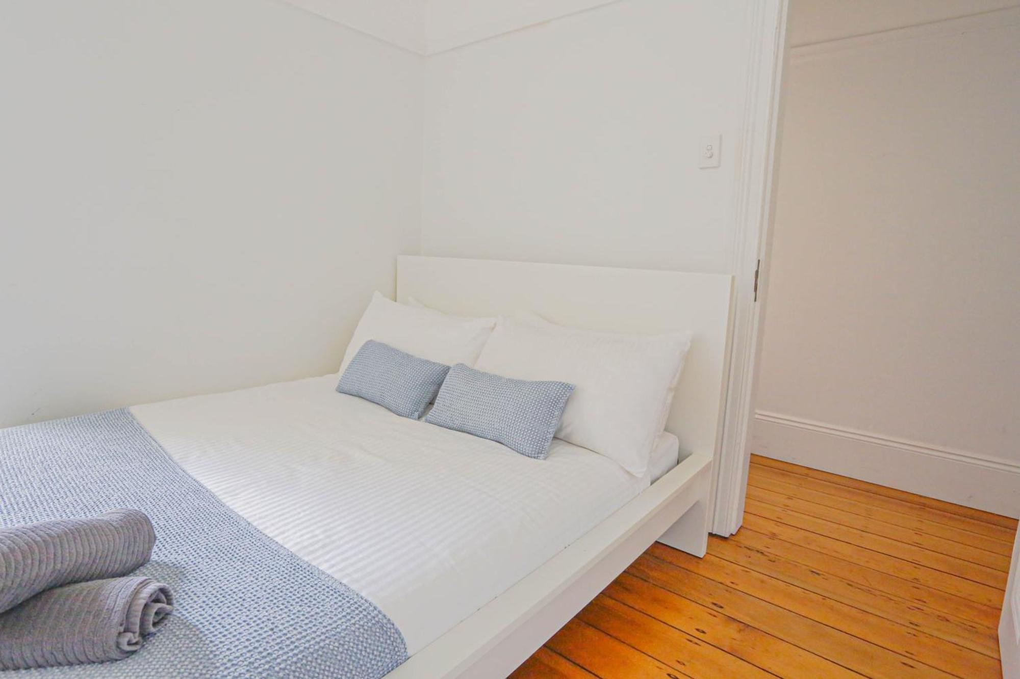 2 Bedroom House Situated At The Centre Of Surry Hills 2 E-bikes Included Holiday home