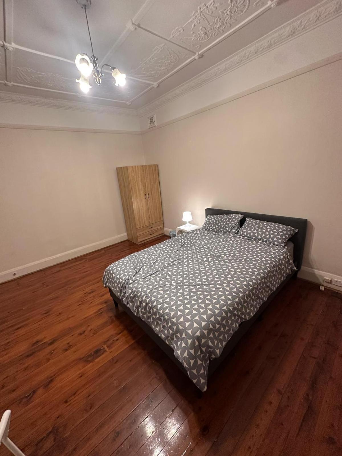 Homestay Spacious Queen In Earlwood - Ew2