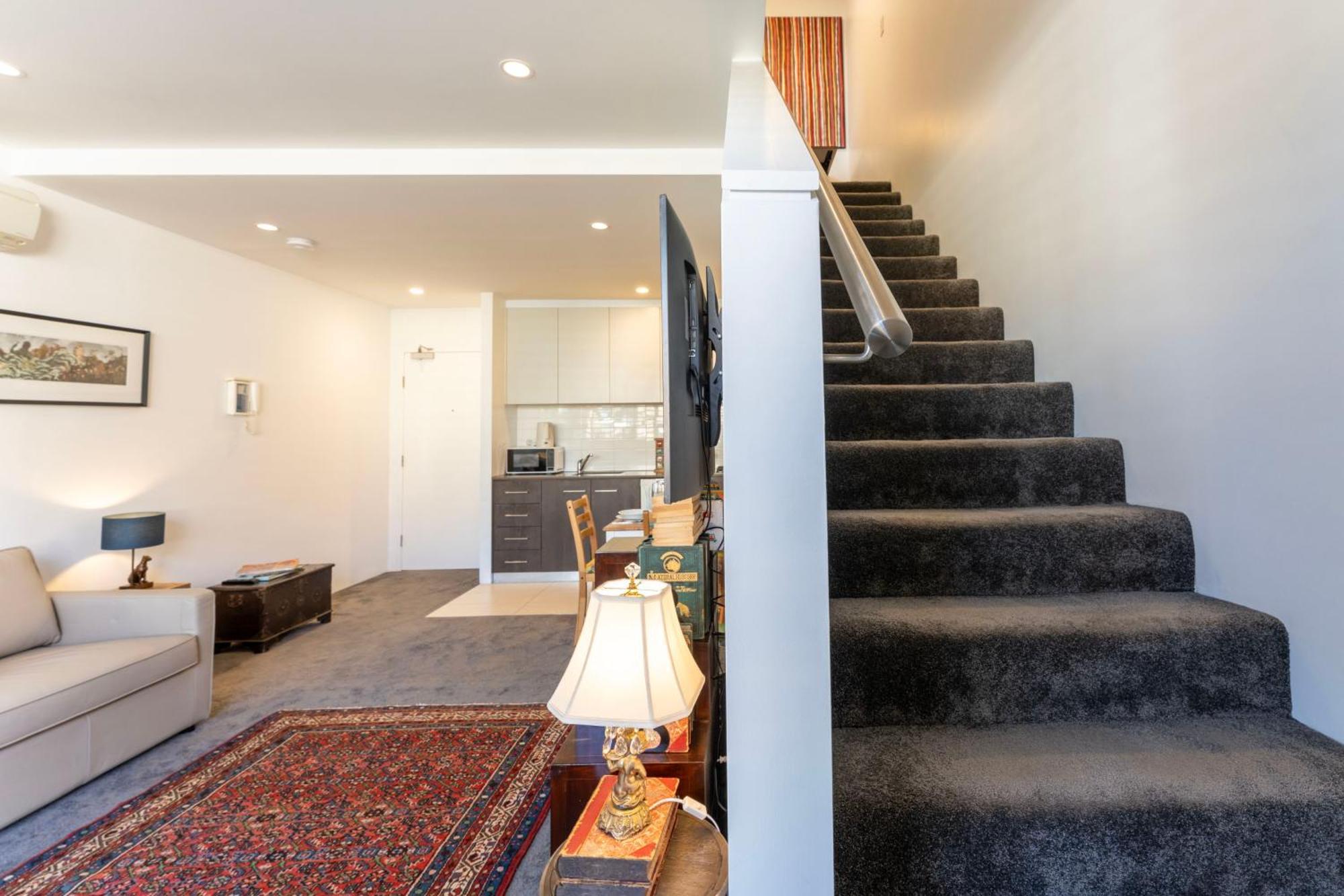 Apartment Elegant Apartment, Heart Of Newtown With Secure Parking