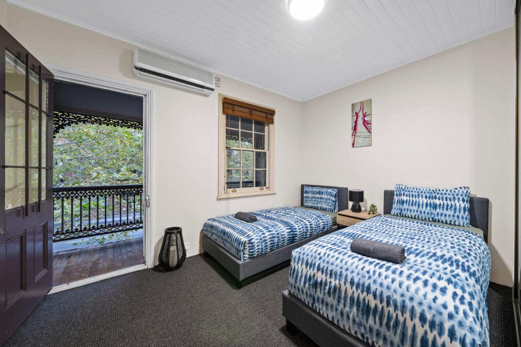 Facilitated 4 Bedroom House & Icc&darling Harbour-8 Mins Walk