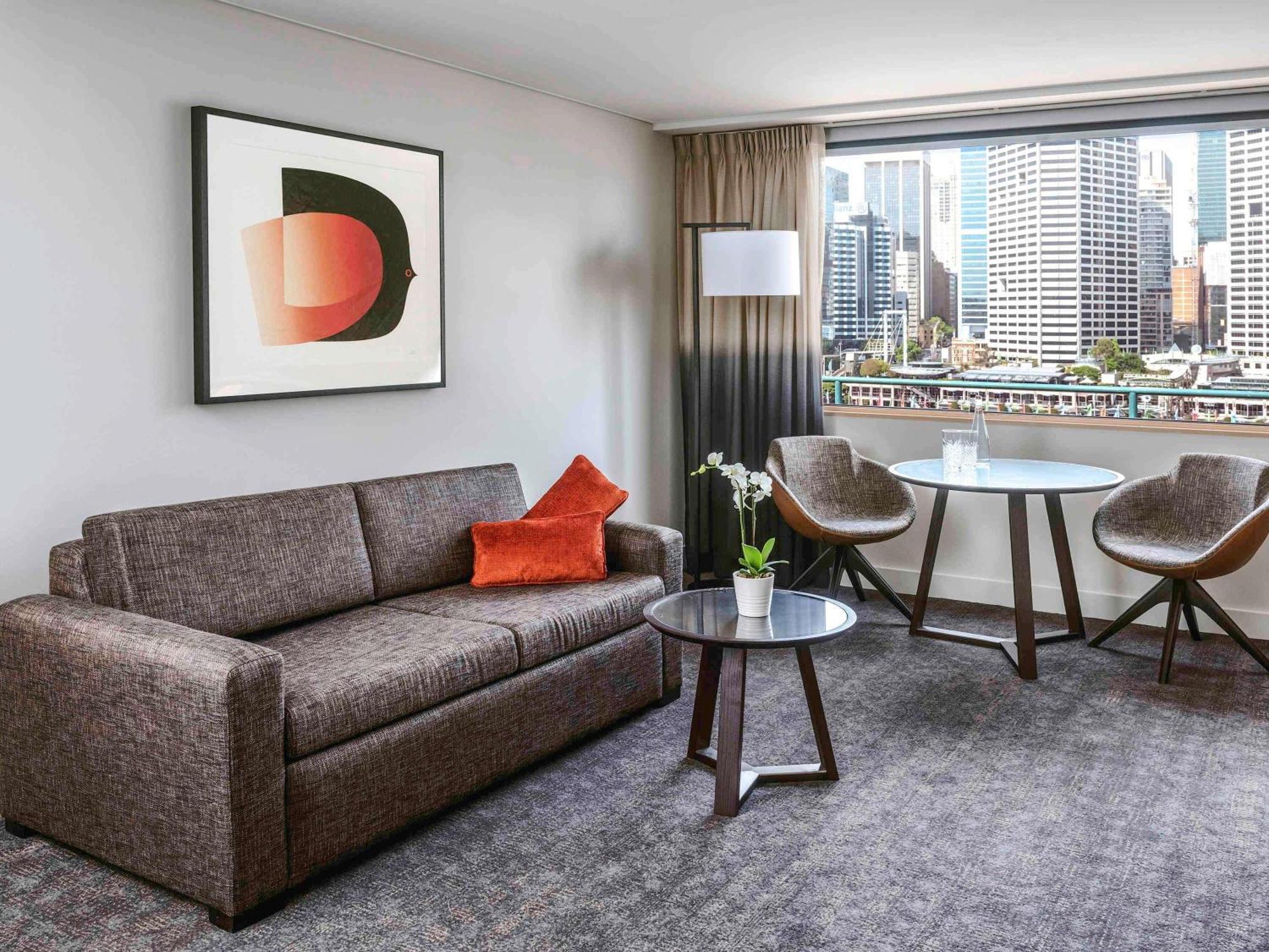 Novotel Darling Harbour 4*