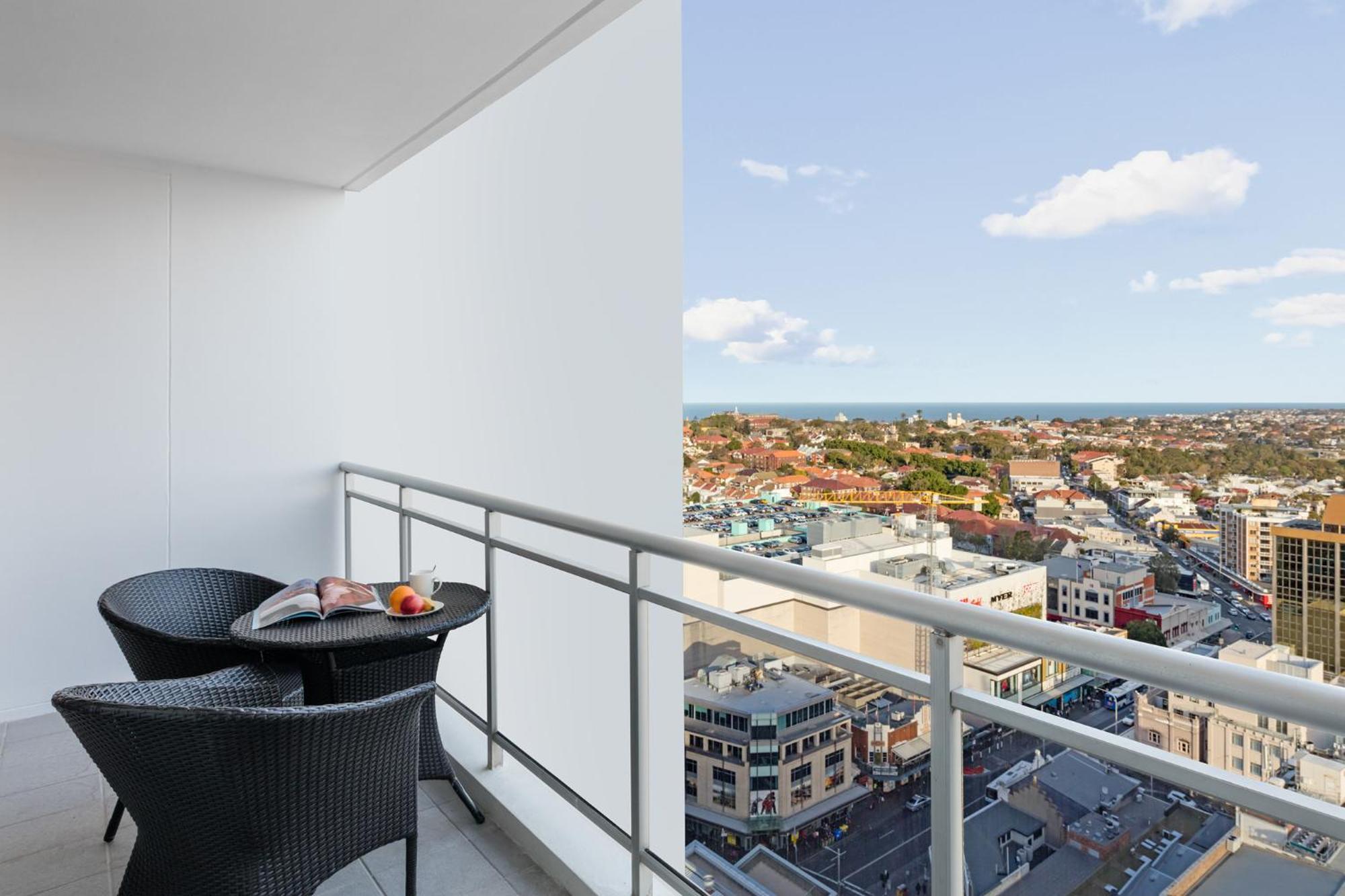 Meriton Bondi Junction Hotel 5*