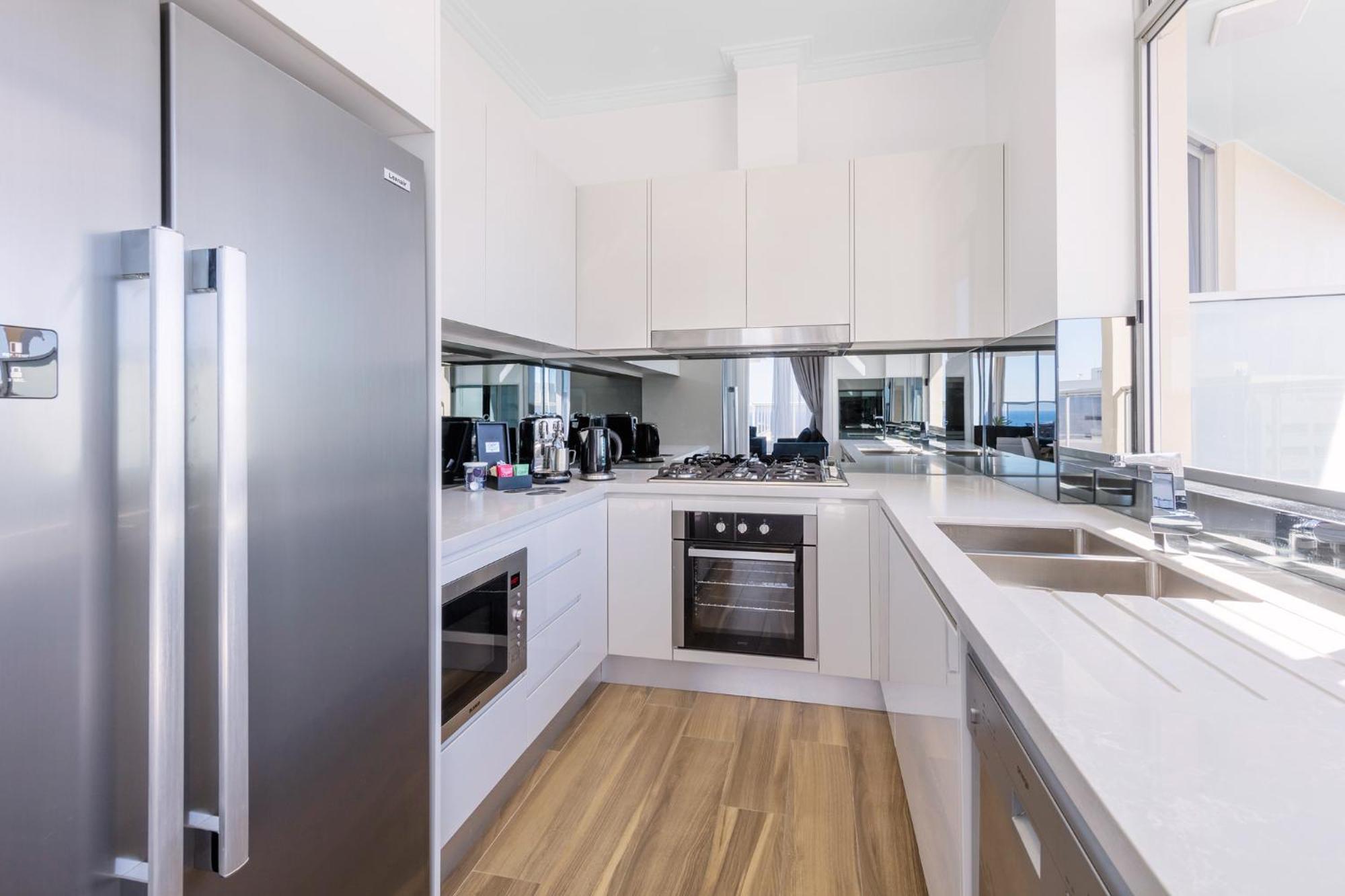 Meriton Bondi Junction Hotel 5*
