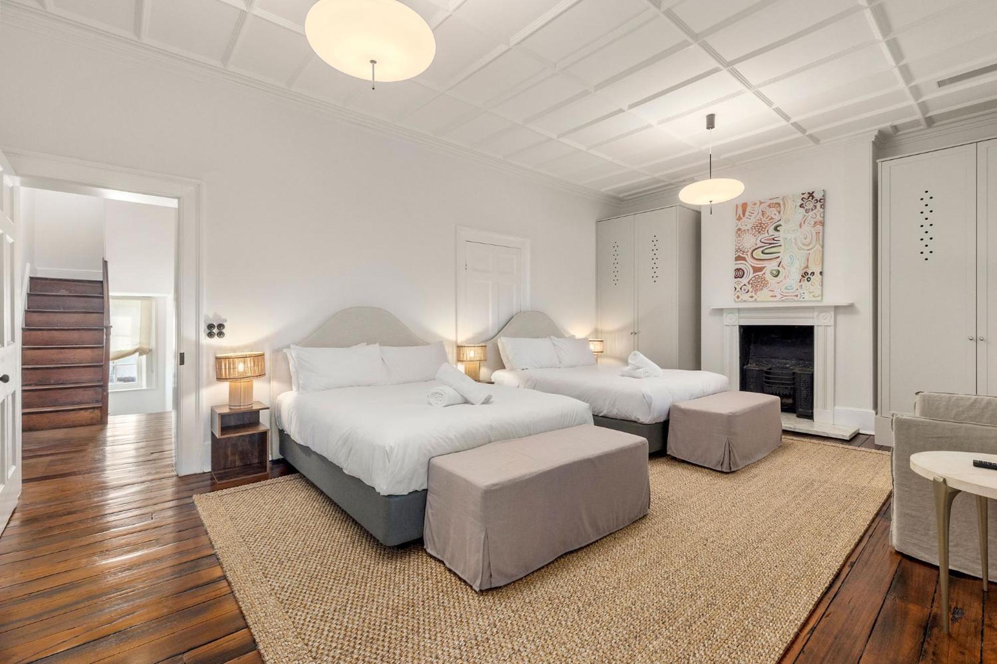 Luxury Harbourside Living With Rich Historic Charm Apartment *