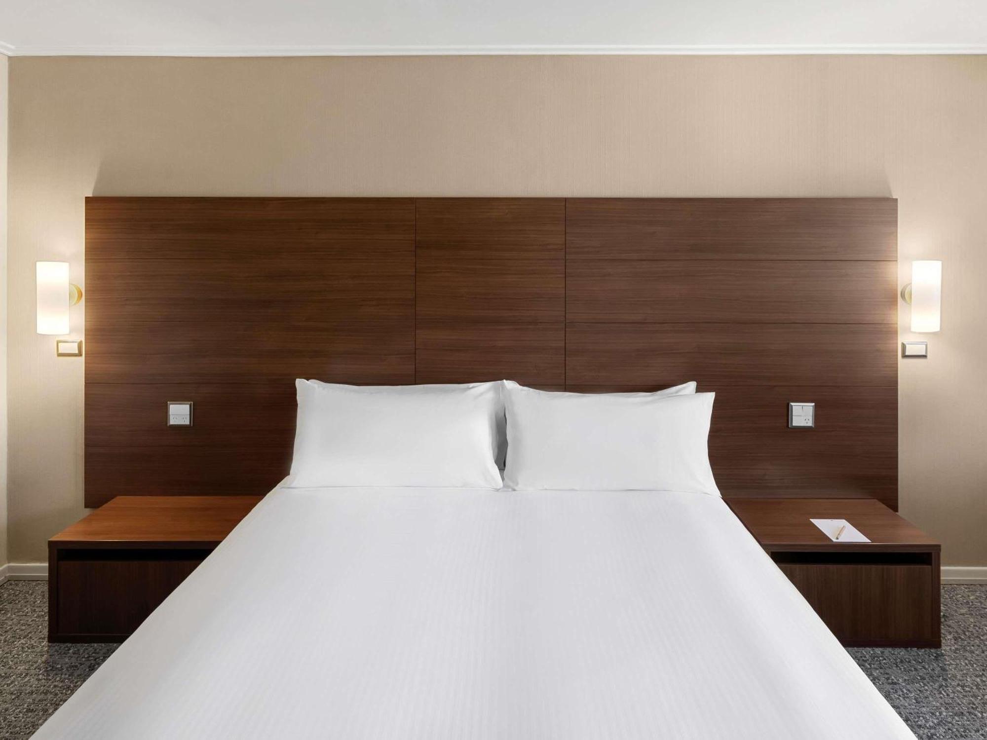 The Boulevard Hotel