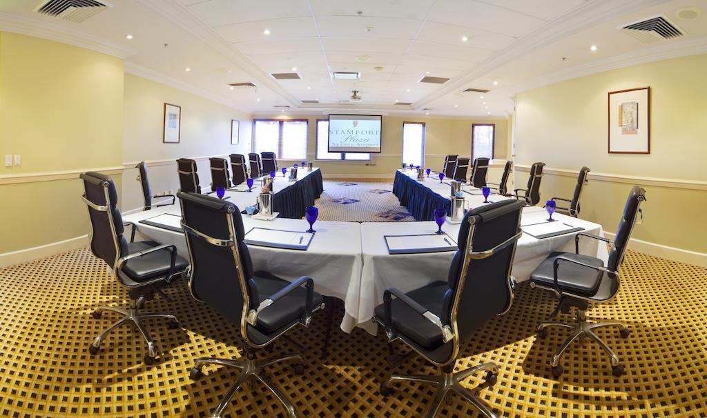 Stamford Plaza Airport & Conference Centre Hotel 5*