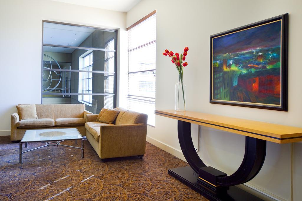Hotel Stamford Plaza Airport & Conference Centre 5*