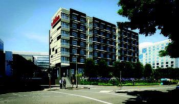Adina Airport Aparthotel Sydney