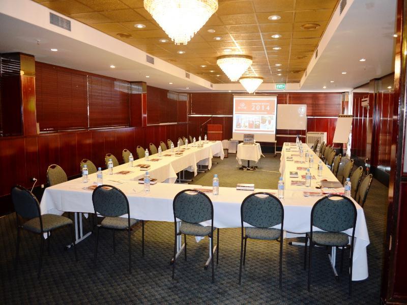 Metro Aspire Hotel 4*