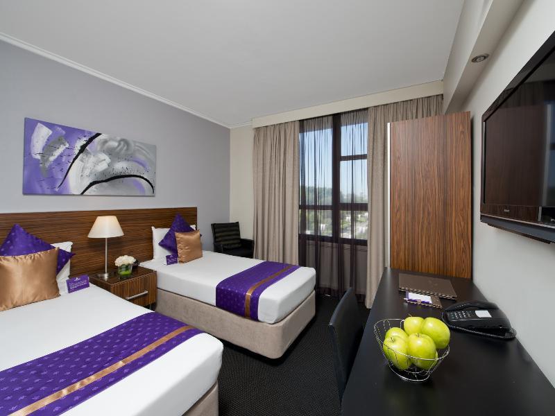 Hotel Park Regis Centre 3*