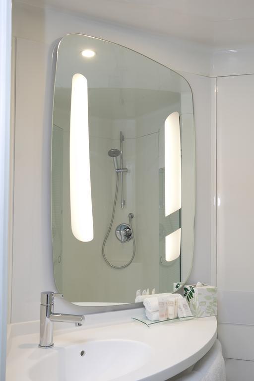 Hotel Ibis Airport 3*