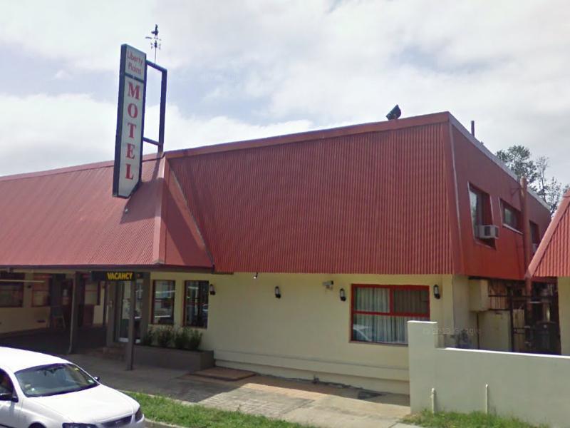 Liberty Plains Motor 3*