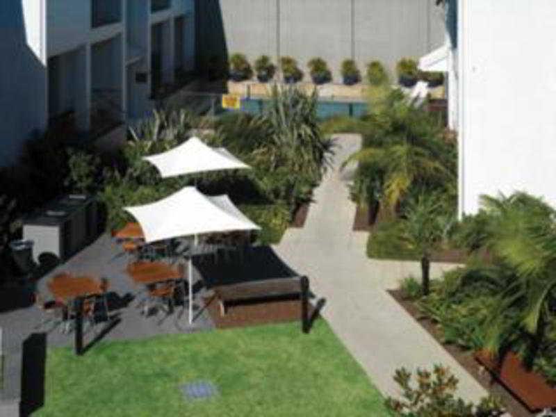 Adina Chippendale Aparthotel