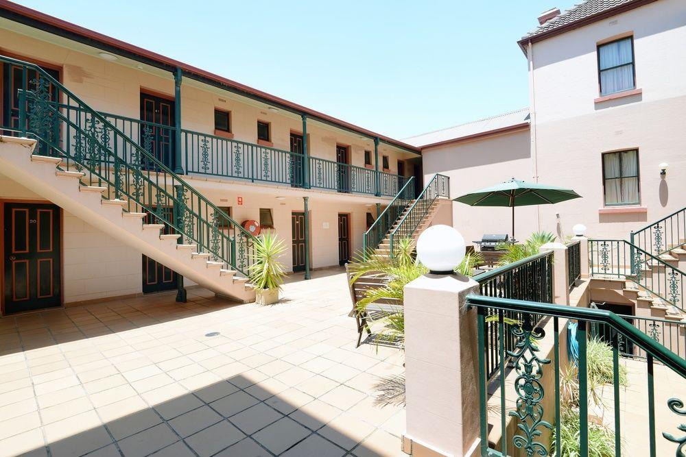 The Lurline Randwick Hotel 4*